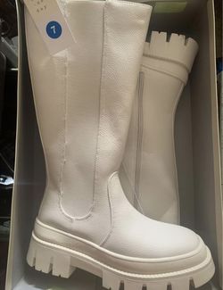 Corene tall boots