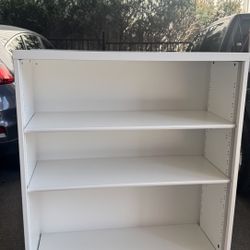 Metal cabinet