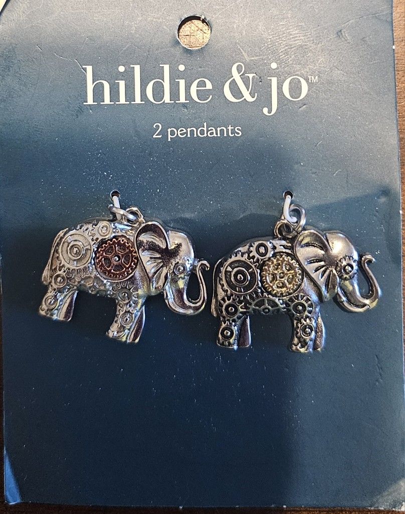 Elephant Steampunk Gold And Rosegold Pendants In Silver