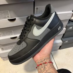 BRAND NEW AIR FORCE 1