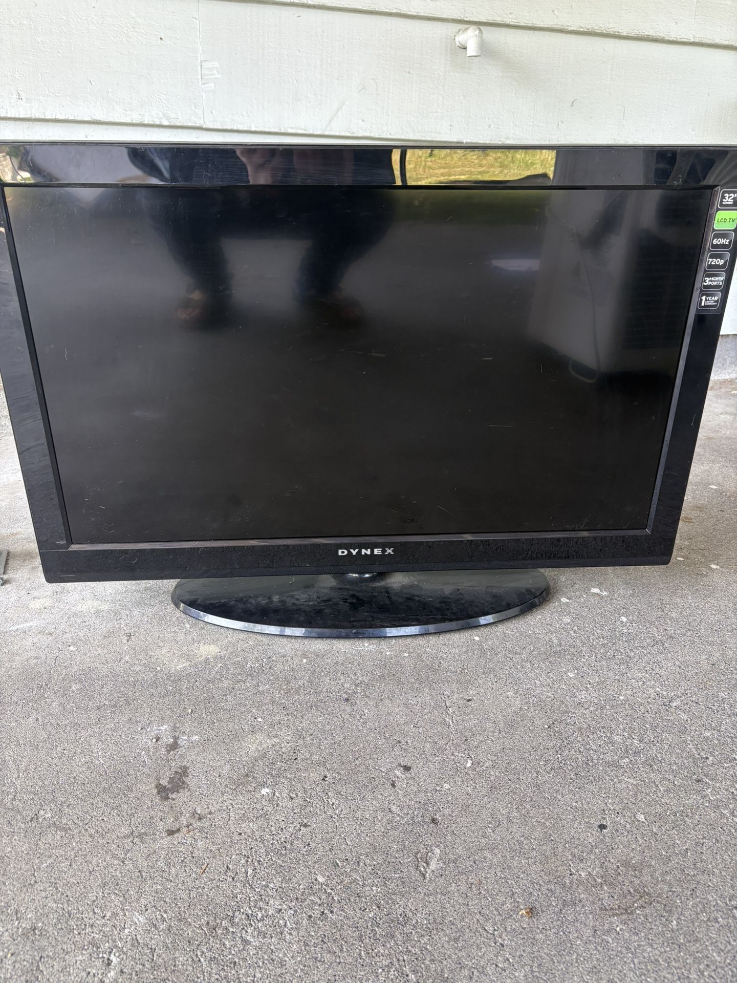 32” Dynex TV