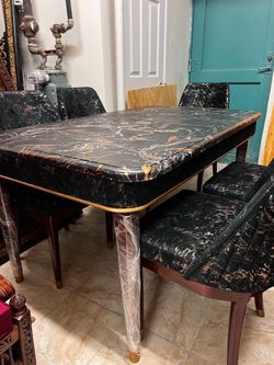 Dinning table