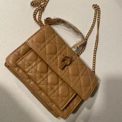 Beige  Pebbled Leather Crossbody Purse with Adjustable Strap Vintage