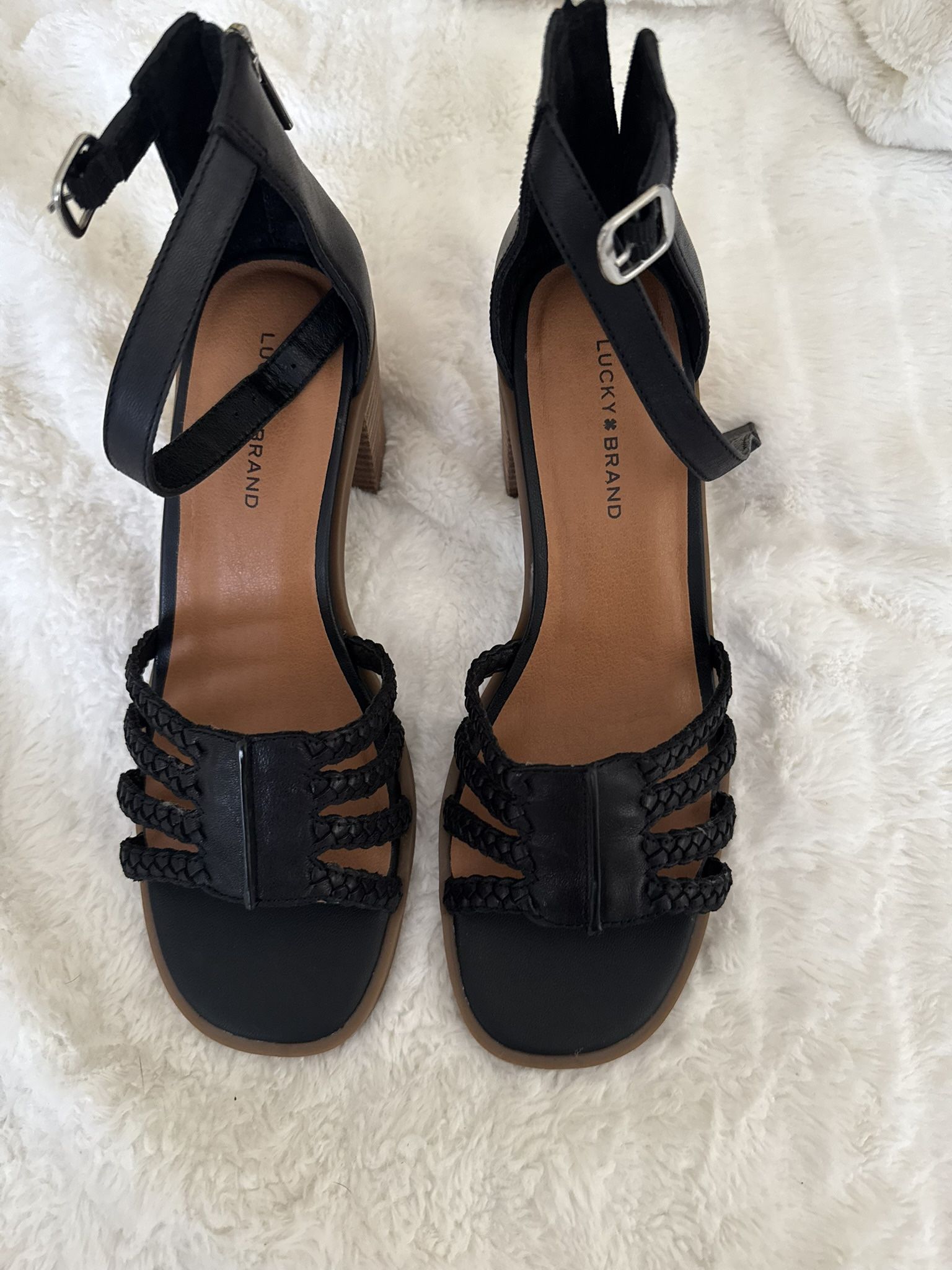 Lucky 🍀 Sandals