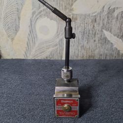 STARRETT INDICATOR MAGNETIC BASE 657