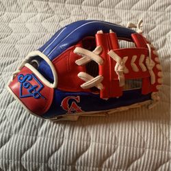 Brand New Soto, Corona Angels Glove