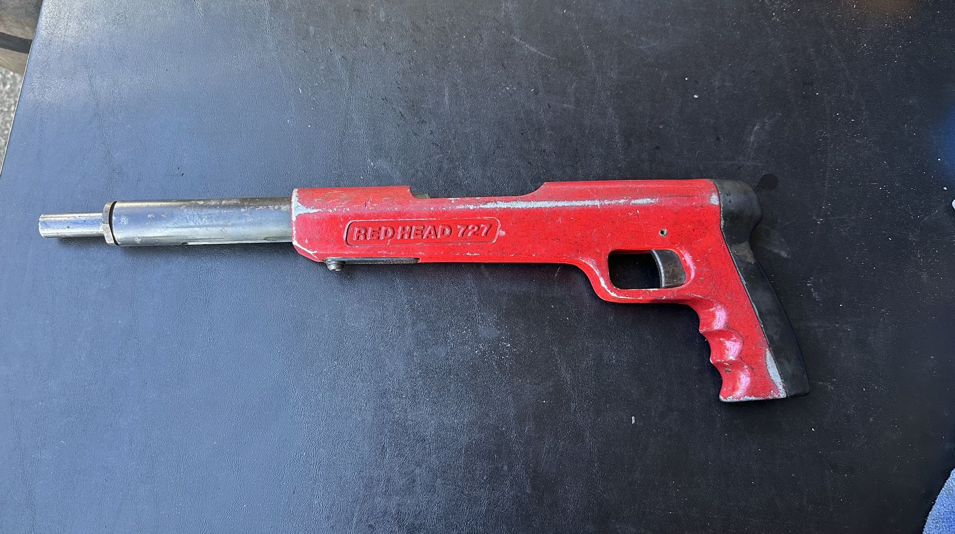 Concrete Nail Gun Red Head 727 