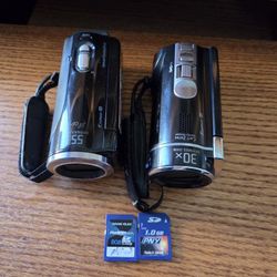 Lot Of 2 Sony Handycam Hdr-cx190 And Hdr-260