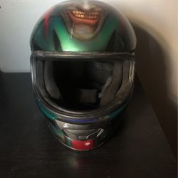 Motorcycle Helmet Medium Adult (Look At Description )