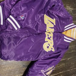 Mens Lakers Reversible Jacket Size Medium