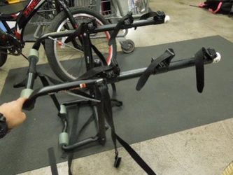Used Sunlite Sport Lift TB-340 3 Bike Trunk Rack