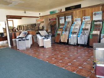 Laminate floor, carpet, vynyl planks