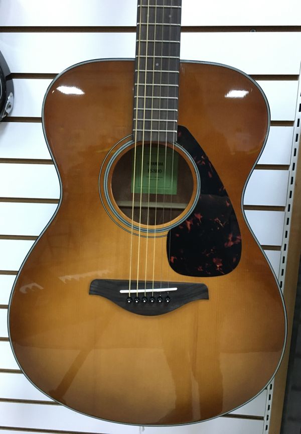 Acoustic Guitar Yamaha 6 String for Sale in Port St. Lucie, FL OfferUp