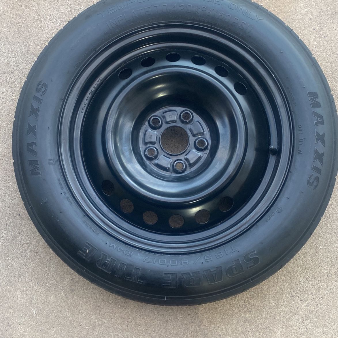 Maxxis T165/80D17 104m Spare Tire 