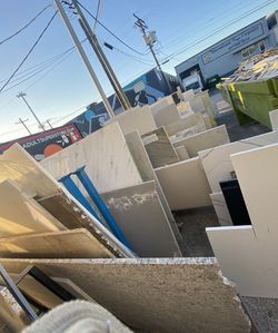 Stone Remnants ( Quartz Granite Quartzite Marble )