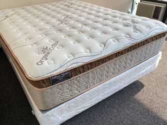 12in King Size Organic Cloud Comfort Europillow Top Mattress and Boxspring