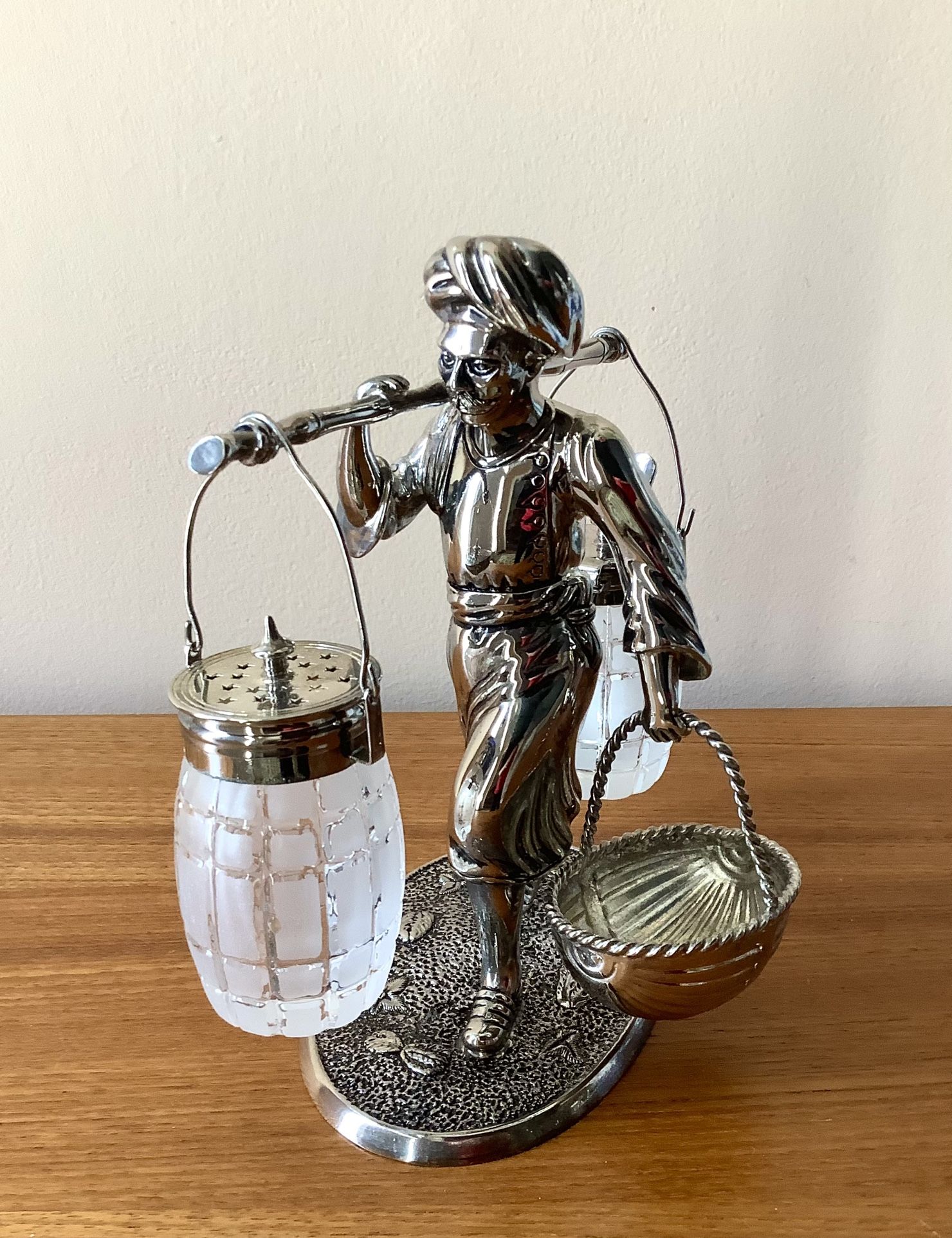 VTG The Bombay Company Silver Plated "Vendor" Condiment Caddy Salt & Pepper