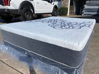 Cal King Bamboo Hybrid Cool Gel Memory Foam Mattress!•••