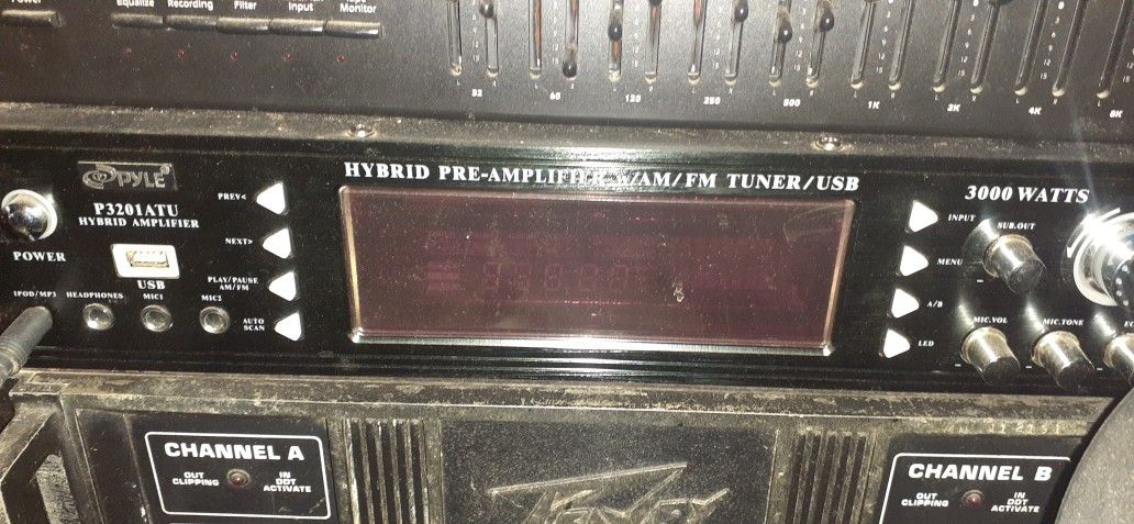 3000 Watt Pyle Amplifier