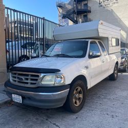 Ford F150 XLT SUPER CAB