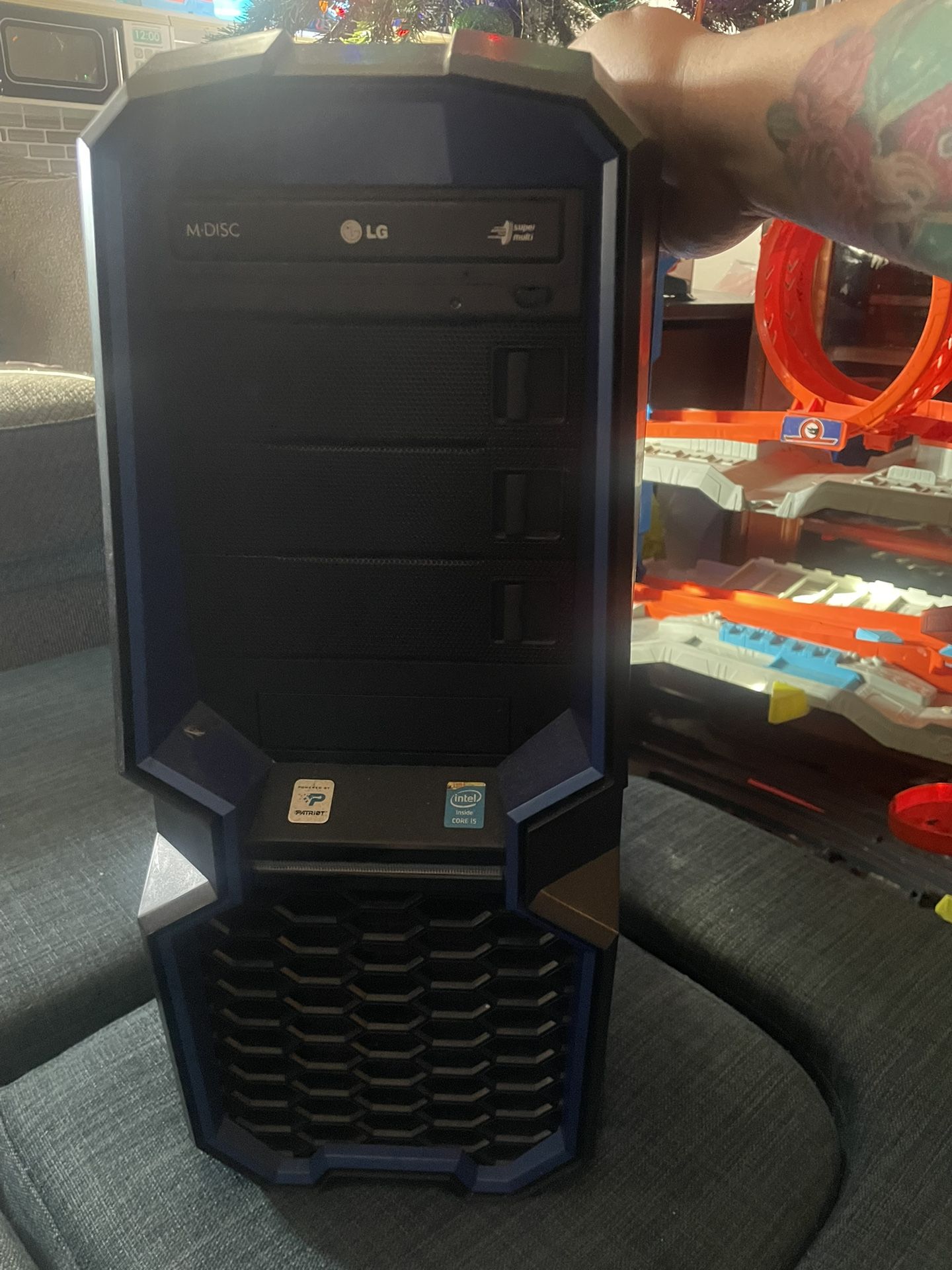 Gaming Tower (for Parts)