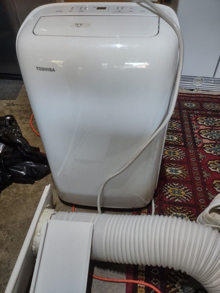 Toshiba 8000 BTU Portable AC