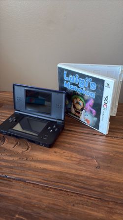 Nintendo DS Lite Handheld Cobalt and Black !!!