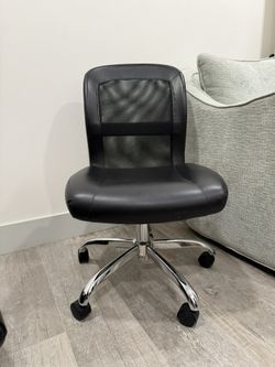 Mainstays Mesh and Leather Office Chair