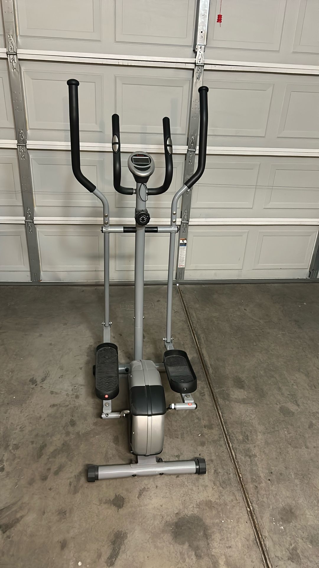 Sunny Health And Fitness Elliptical