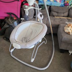 Graco DuetSoothe Baby/infant Swing And ROCKER