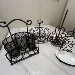 (Princess House) Black Fruit Holder And Silverware