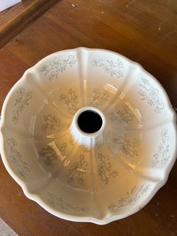 Bundt cake pan