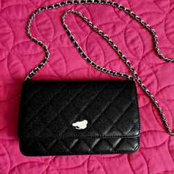 Wallet Black Classic Quilted Caviar Bag