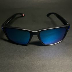 Oakley Men's OO9102 Holbrook Polarized Square Sunglasses - Blue Lens