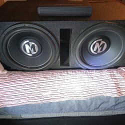 Memphis 15" Subs And Amp System 