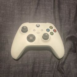 White Xbox Series X Controller 