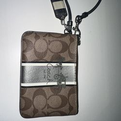 Coach Wristlet Wallet 