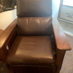 Old Style Recliner 