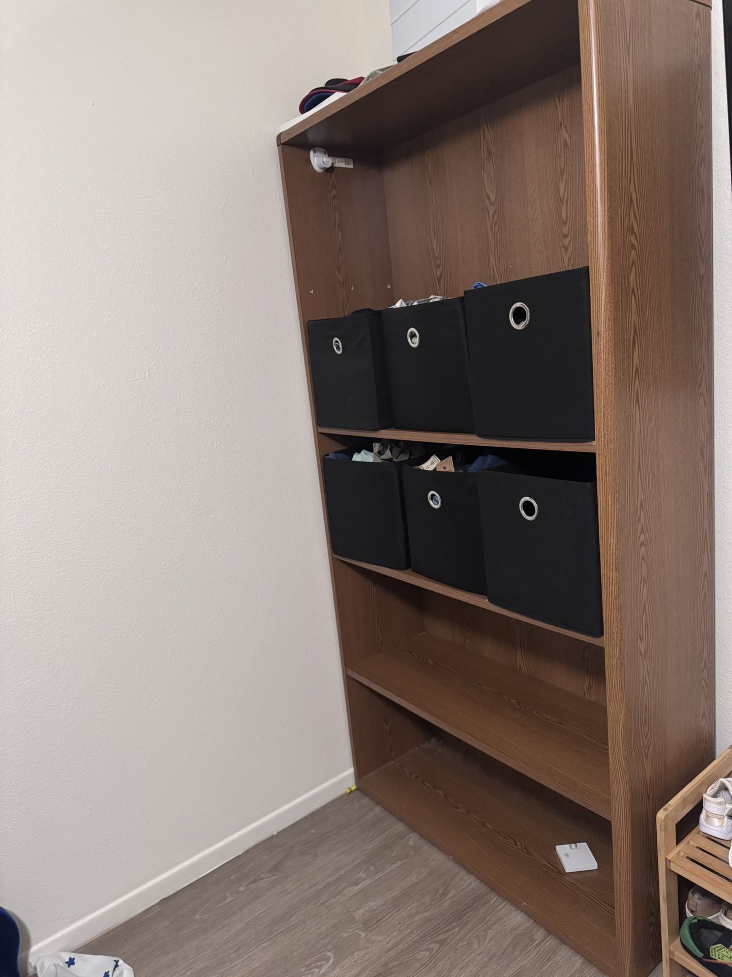 Wood Boo Shelf/ Kids Storage 