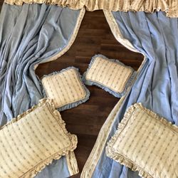 French Style Curtains And Pillows 