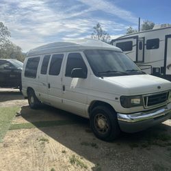 1999 Ford E-150