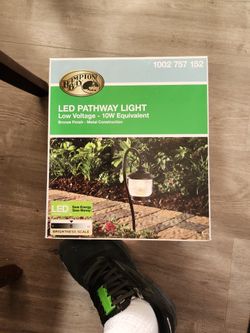 Hampton Bay
Low Voltage Bronze Outdoor Integrated LED Landscape Path Light