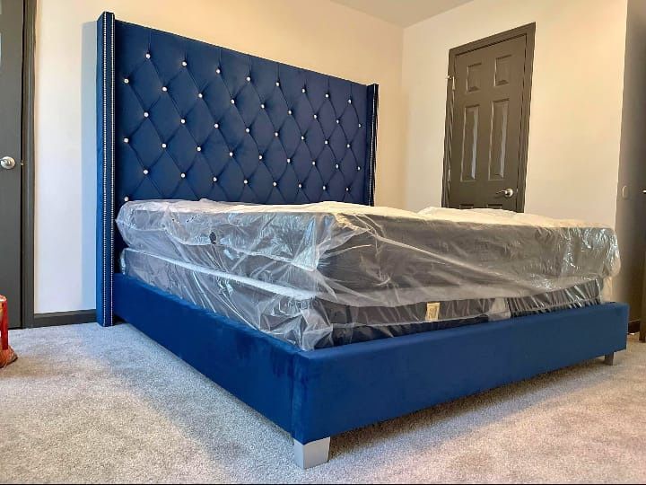 Blue Velvet Tufted Upholstered King And Queen Size Bed