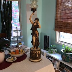 Vintage Grecian Lamp 