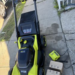 Podadora Ryobi, dos Baterias de seis horas y cargador