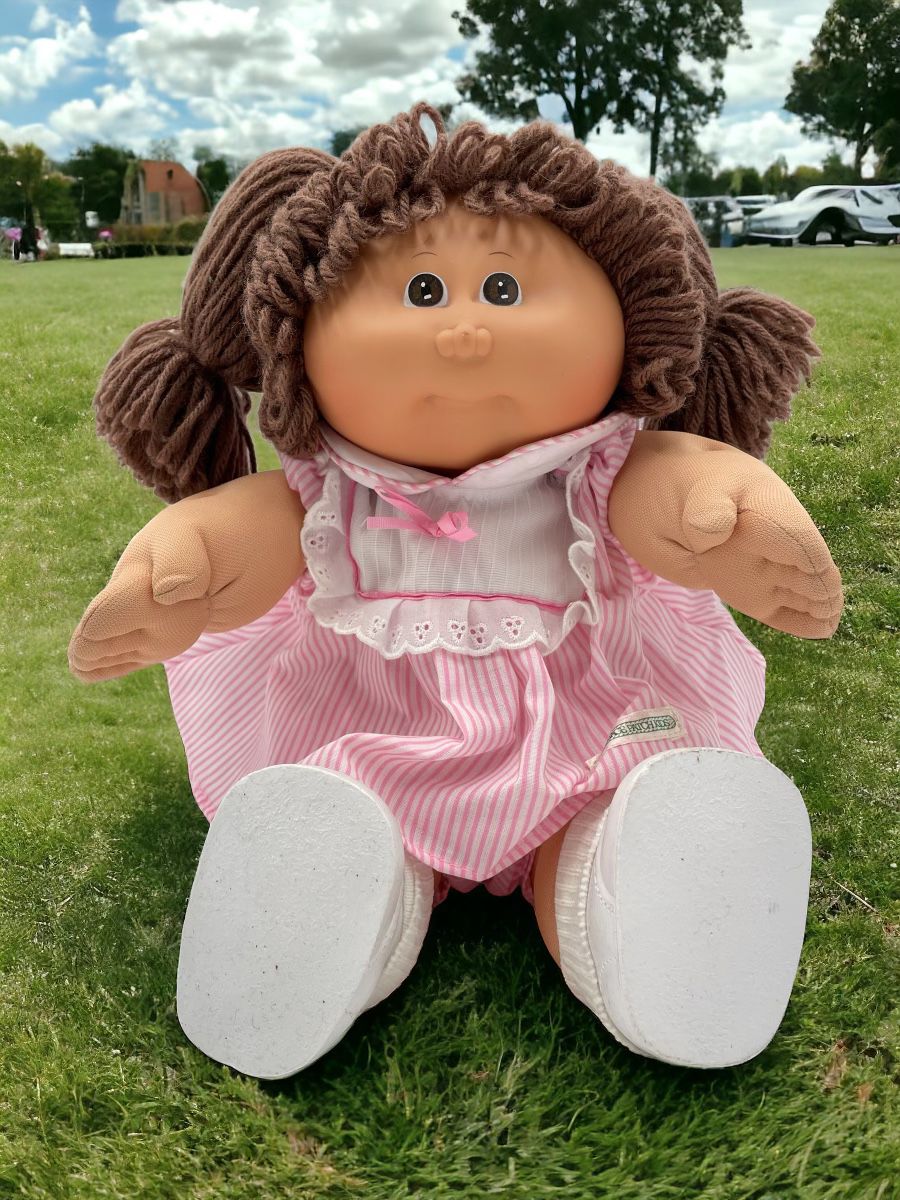 VTG Brown Hair & Eyes Girl CABBAGE PATCH KIDS DOLL Signed Dimples 1(contact info removed)