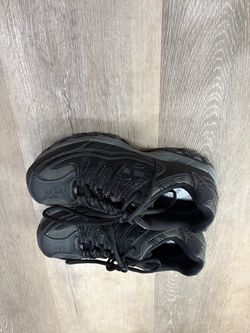 Sketcher steel toe shoes