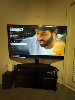 65 inch Samsung Smart TV and TV Stand