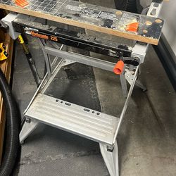 Black & Decker Collapsible Work Bench / Vice Top