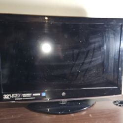 Flat Screen TV LCD 32" LED